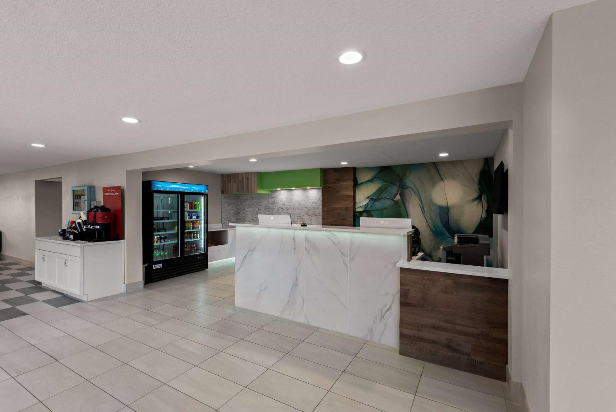 Wyndham Garden Ankeny Hotel Exterior photo